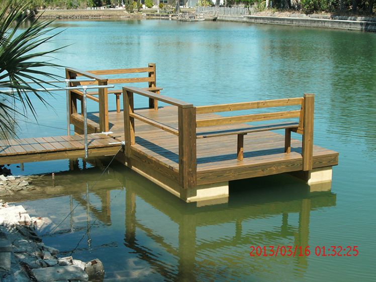 Foating dock on Styrofoam EPS Foam pontoons
